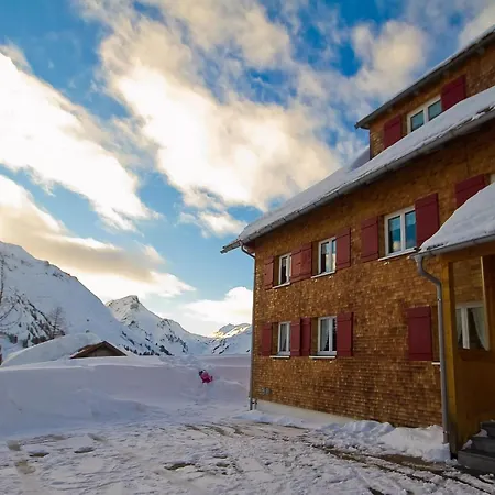 Apartment Majestic In Schroecken