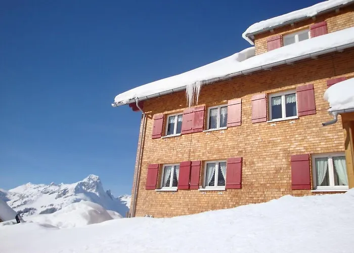 Majestic In Apartment *